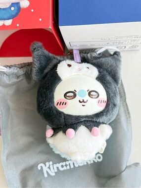 New Japan Kiramekko Chiikawa × Sanrio Characters Momonga Keychain